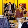 Магазины одежды и обуви в Шимске